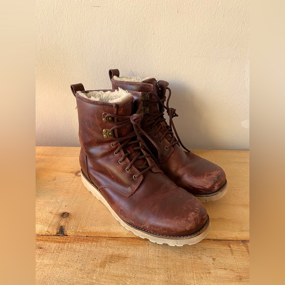 Ugg Hannen Winter Boots - Size 12 US